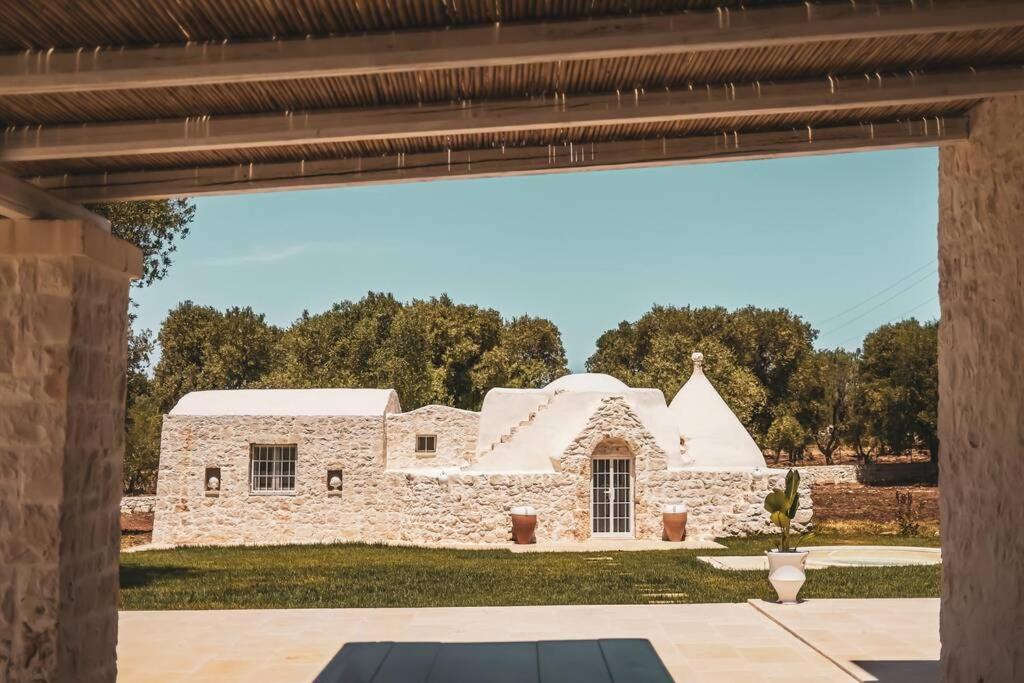 Tenuta Trullo Acquaro Остуни Экстерьер фото